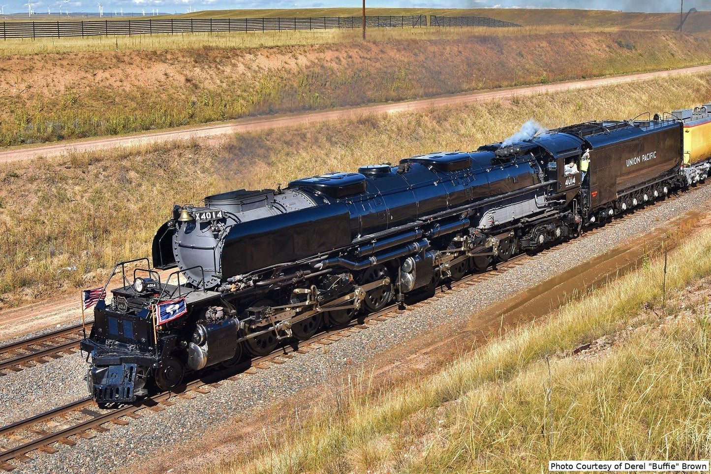 10605 UP Big Boy 4-8-8-4, #4014, 2025 Appearance w/ Smoke Deflectors, No-Sound / DCC-Ready, HO